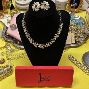 Judy Lee Gold and Cream Necklace Set
